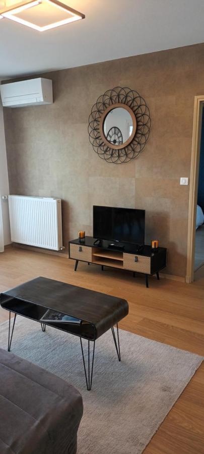 רודז T2 Centre Ville, Soulages, Amphitheatre - Wifi Clim Balcon Parking מראה חיצוני תמונה